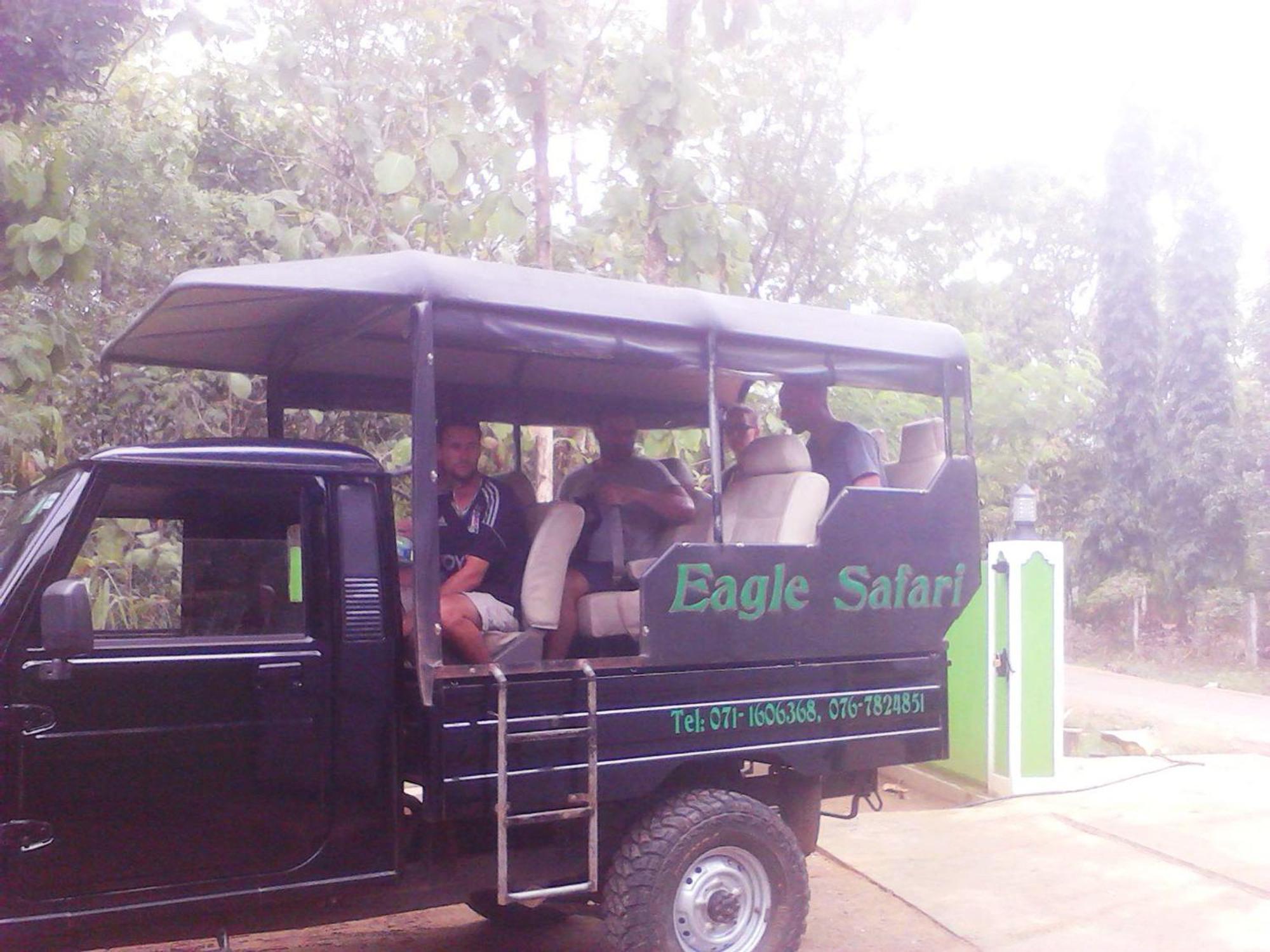 Eagle Safari Cottage Udawalawe Kültér fotó