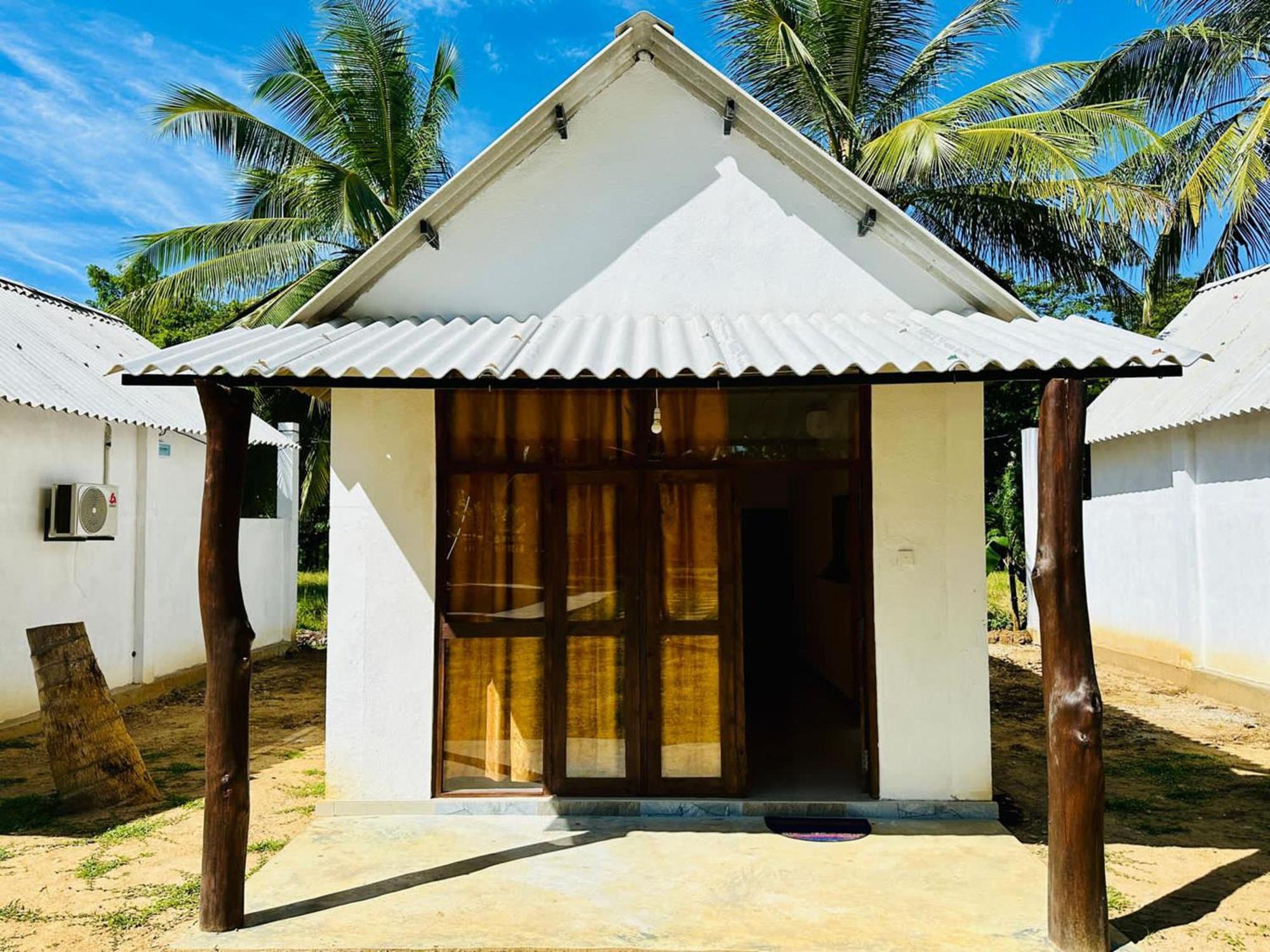 Eagle Safari Cottage Udawalawe Kültér fotó